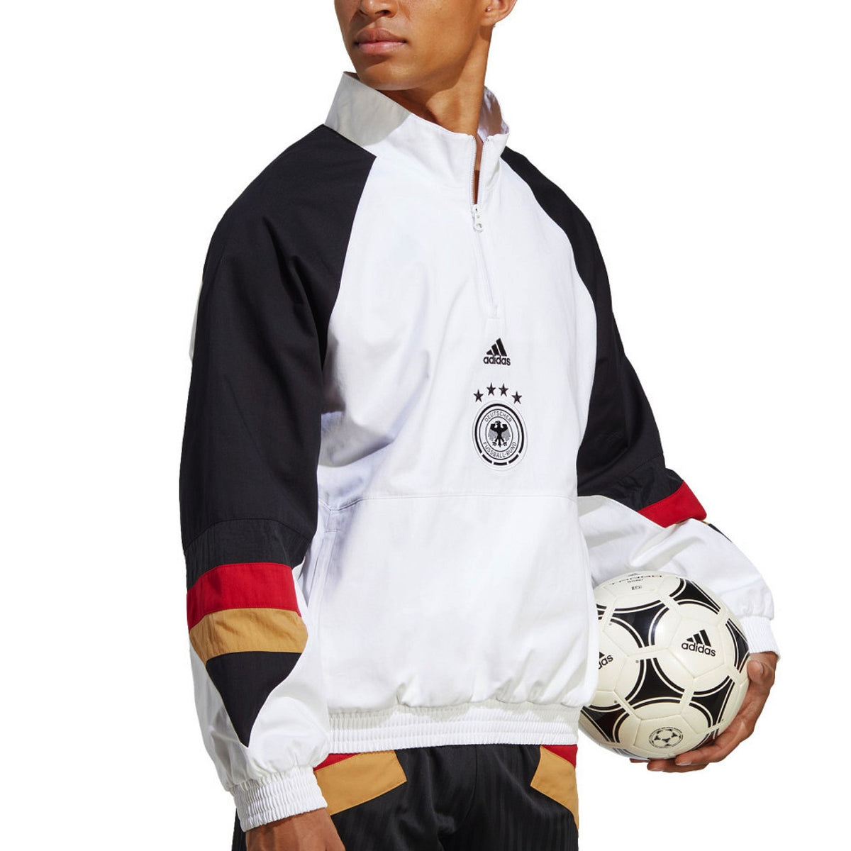 Germany Icon fans presentation Soccer Adidas 2022/23 – - tracksuit